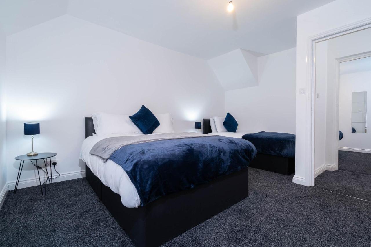 Three Bedroom Apartment- One Choice Stays Serviced Accommodation- Jewellery Quarter Birmingham Exterior photo