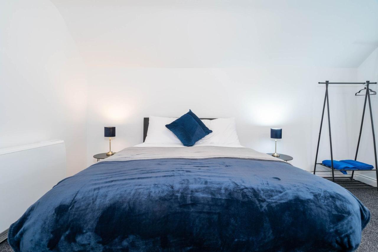 Three Bedroom Apartment- One Choice Stays Serviced Accommodation- Jewellery Quarter Birmingham Exterior photo
